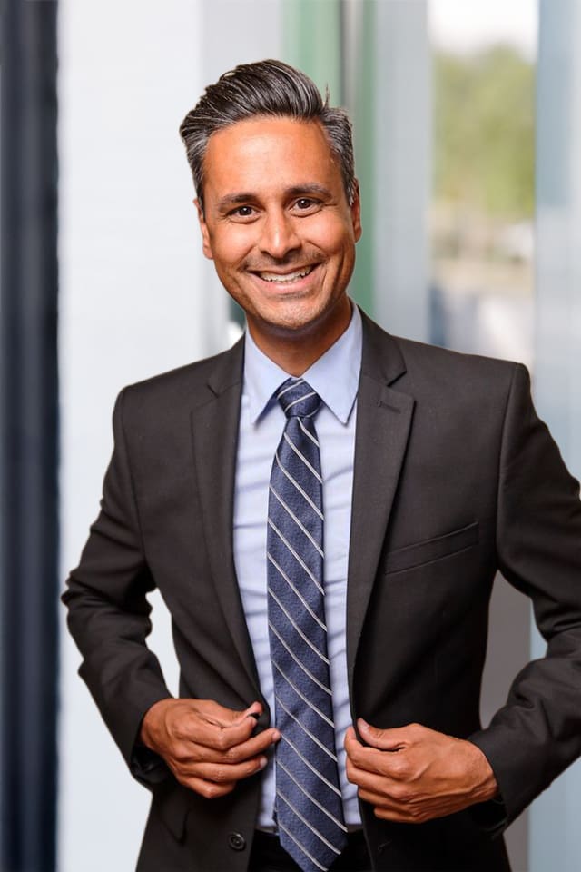 Vivek-Solanki-headshot-(1)